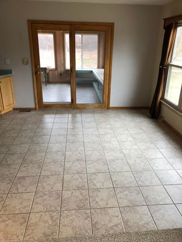 2174 W 800 N, Lake Village, IN 46349