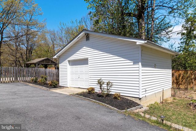 39900 GRAVES RD, Mechanicsville, MD 20659