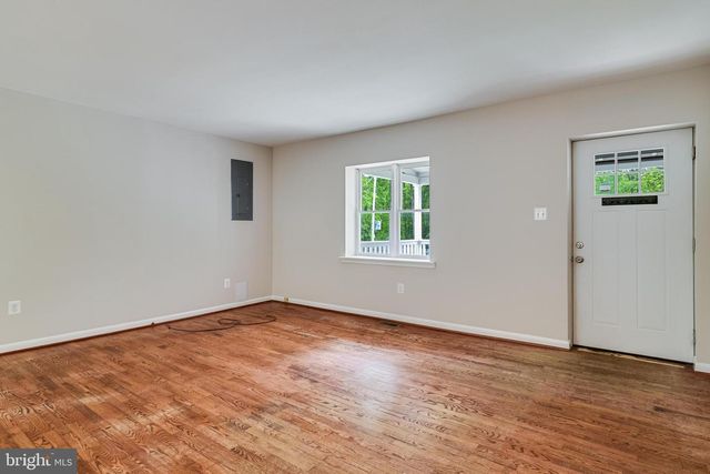 39900 GRAVES RD, Mechanicsville, MD 20659