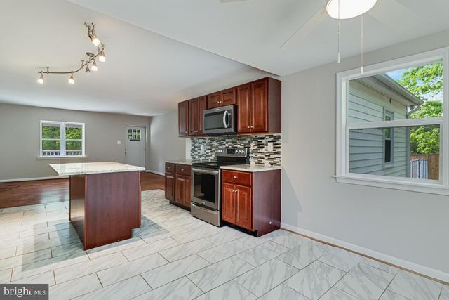39900 GRAVES RD, Mechanicsville, MD 20659