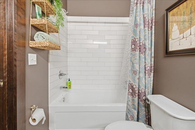 250 State St Apt 302, Cedar Falls, IA 50613