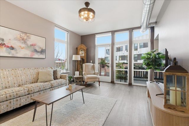 250 State St Apt 302, Cedar Falls, IA 50613