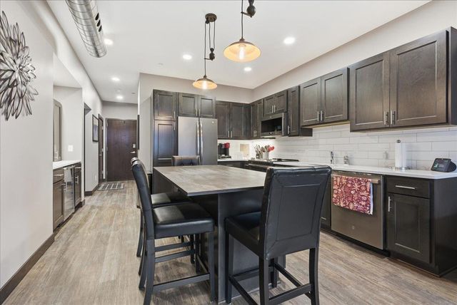 250 State St Apt 302, Cedar Falls, IA 50613