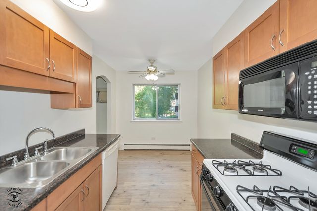 1311 S Finley Road 218, Lombard, IL 60148