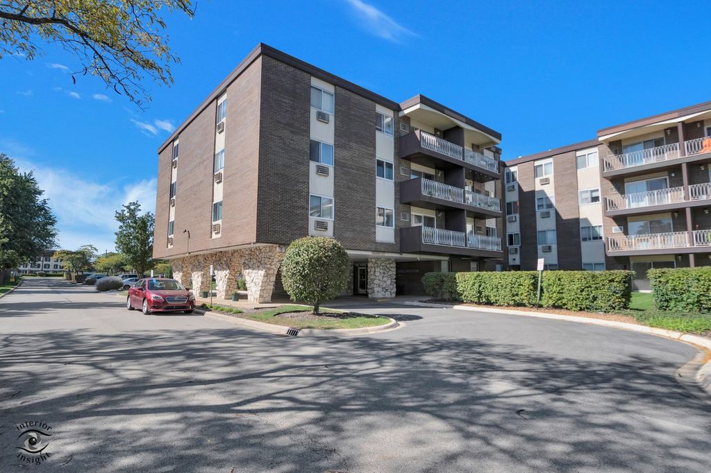 1311 S Finley Road 218, Lombard, IL 60148