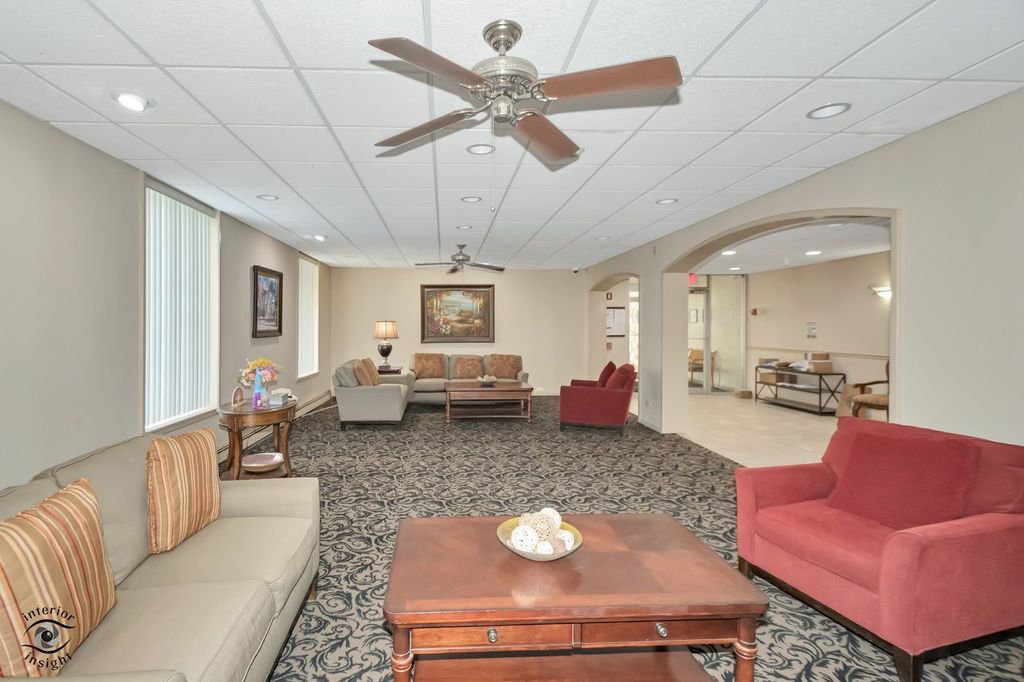 1311 S Finley Road 218, Lombard, IL 60148 — photo 2
