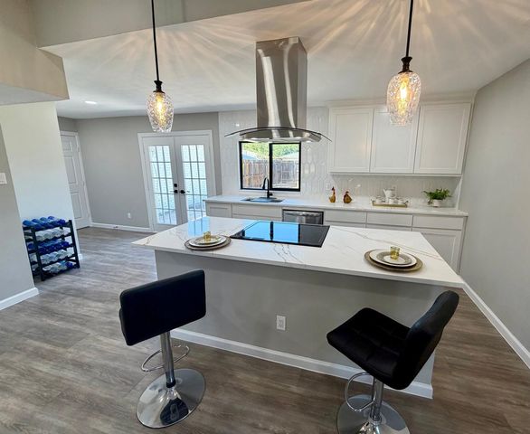1810 Sandra Lane, Grand Prairie, TX 75052