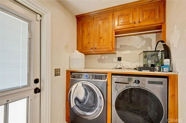 419 W Caroline Court, Ontario, CA 91762