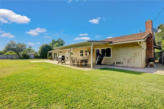 419 W Caroline Court, Ontario, CA 91762