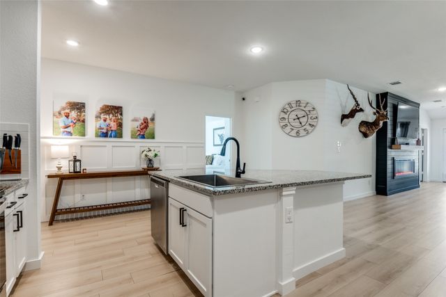 3204 Everly Drive, Fate, TX 75189