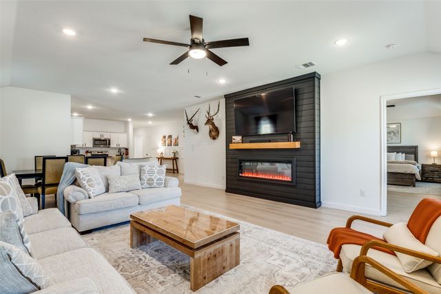 3204 Everly Drive, Fate, TX 75189