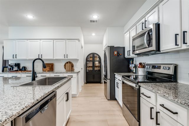 3204 Everly Drive, Fate, TX 75189