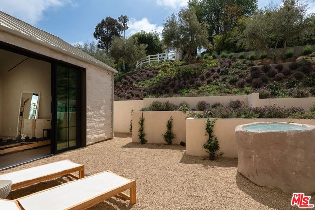 24172 Lupin Hill Road, Hidden Hills, CA 91302