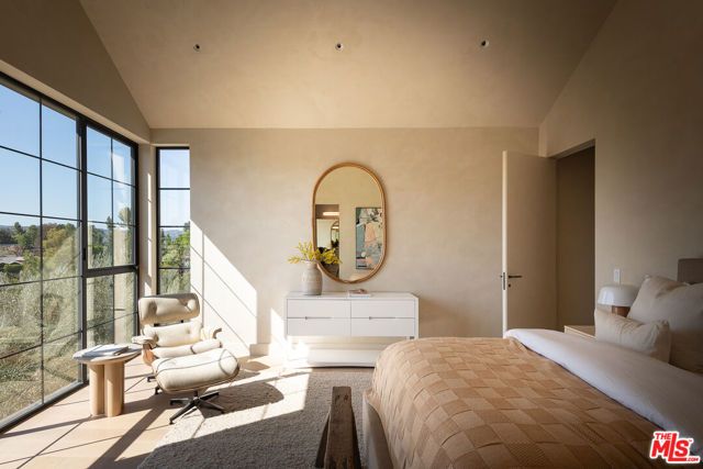 24172 Lupin Hill Road, Hidden Hills, CA 91302