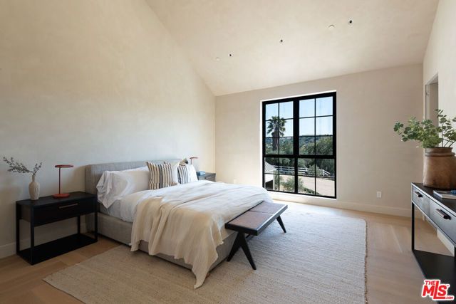 24172 Lupin Hill Road, Hidden Hills, CA 91302