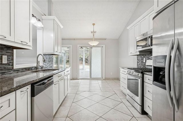 2755 Fort Daniels Drive, Dacula, GA 30019