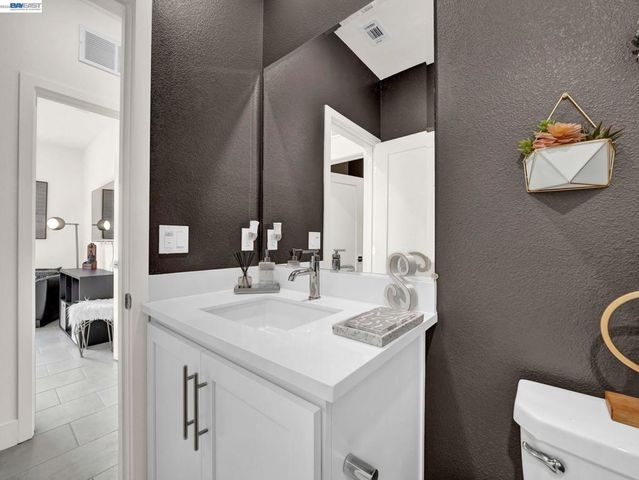 37457 Salt Grass Rd, Newark, CA 94560