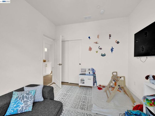 37457 Salt Grass Rd, Newark, CA 94560