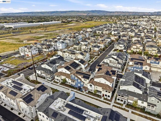 37457 Salt Grass Rd, Newark, CA 94560