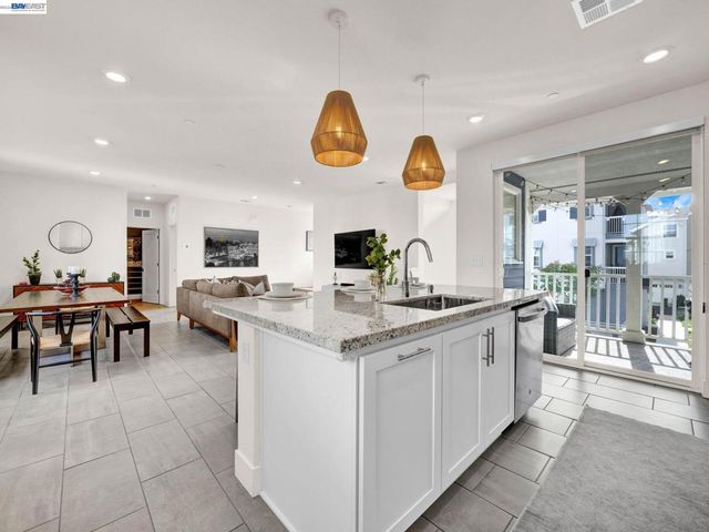 37457 Salt Grass Rd, Newark, CA 94560