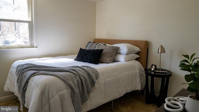 13020 SAINT CHARLES PL, Rockville, MD 20853