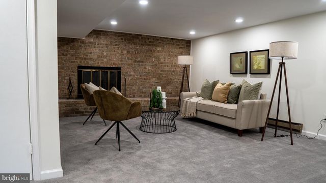 13020 SAINT CHARLES PL, Rockville, MD 20853