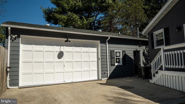 13020 SAINT CHARLES PL, Rockville, MD 20853