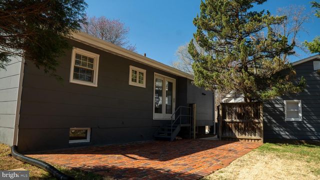 13020 SAINT CHARLES PL, Rockville, MD 20853