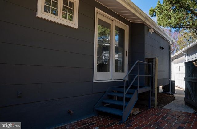 13020 SAINT CHARLES PL, Rockville, MD 20853