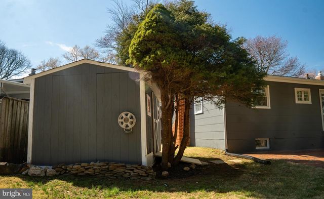 13020 SAINT CHARLES PL, Rockville, MD 20853