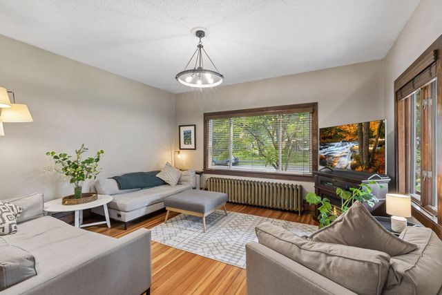 657 Delaware Avenue, Saint Paul, MN 55107