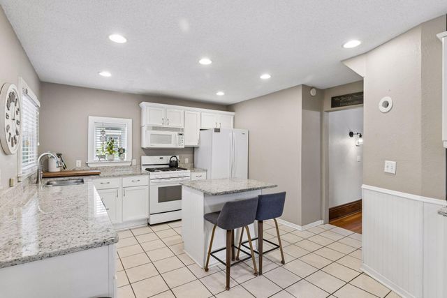 657 Delaware Avenue, Saint Paul, MN 55107