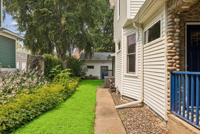 657 Delaware Avenue, Saint Paul, MN 55107