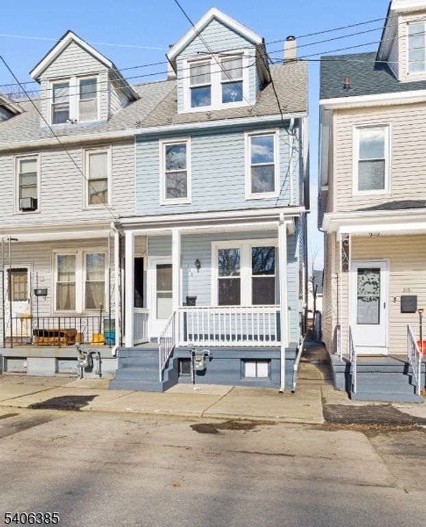 313 Mercer St, Phillipsburg Town, NJ 08865