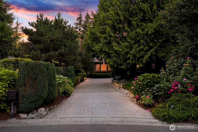 8607 Great Horned Owl Lane, Blaine, WA 98230