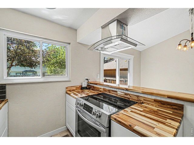 1530 Gloria Ct, Loveland, CO 80537