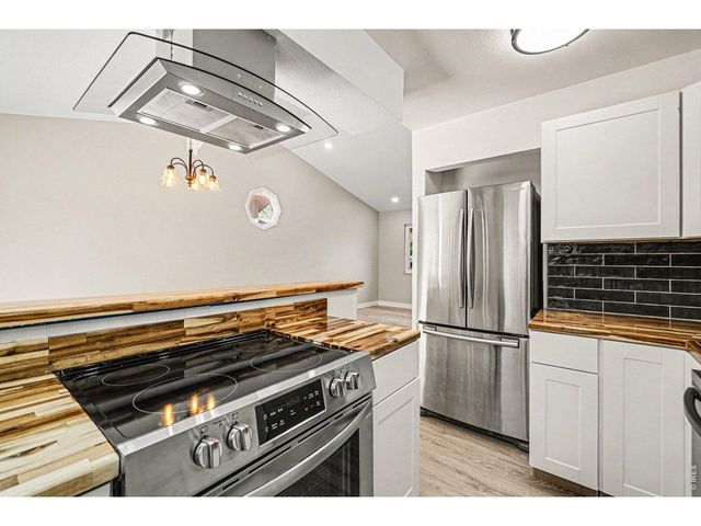 1530 Gloria Ct, Loveland, CO 80537