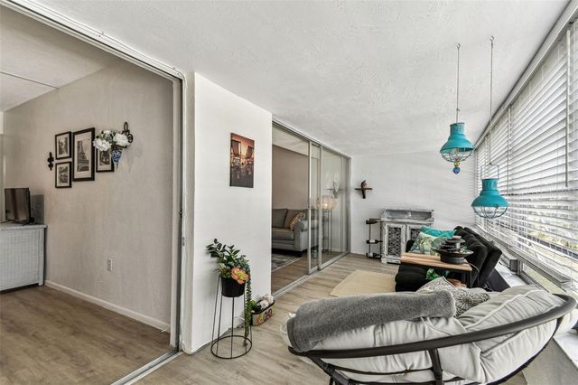 9945 47TH AVENUE 206, St Petersburg, FL 33708