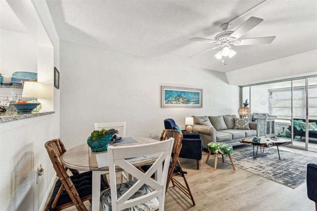 9945 47TH AVENUE 206, St Petersburg, FL 33708