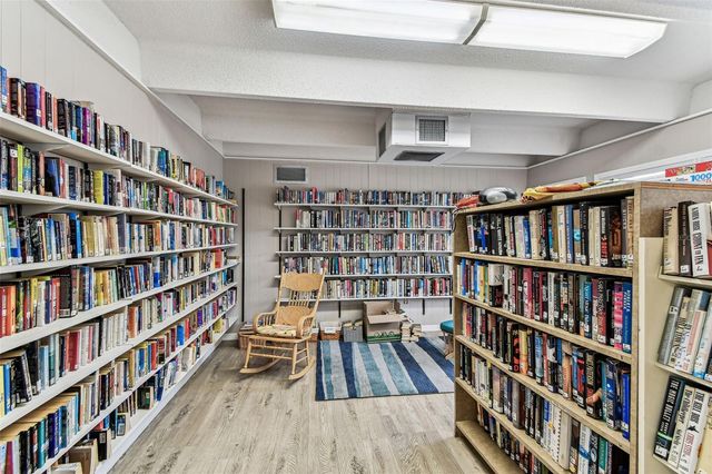 9945 47TH AVENUE 206, St Petersburg, FL 33708