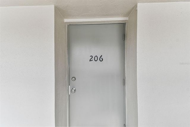 9945 47TH AVENUE 206, St Petersburg, FL 33708