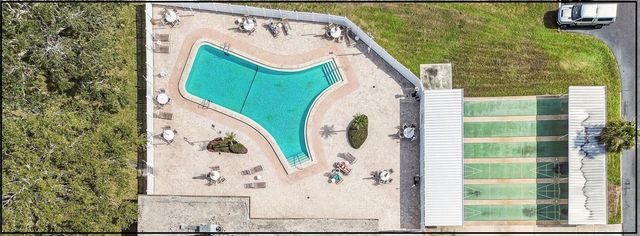 9945 47TH AVENUE 206, St Petersburg, FL 33708