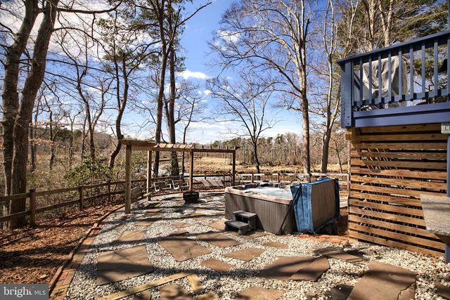 776 COURT HOUSE LANDING RD, King And Queen Court House, VA 23085