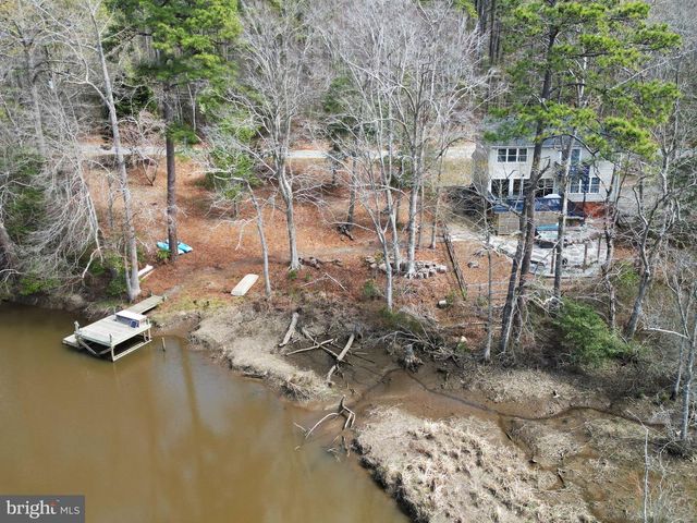 776 COURT HOUSE LANDING RD, King And Queen Court House, VA 23085