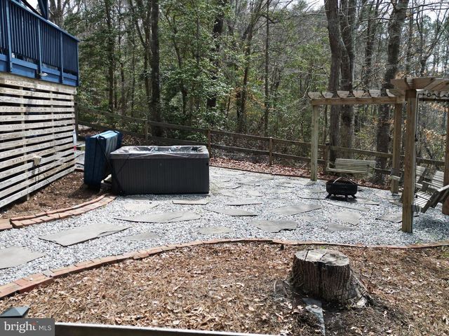 776 COURT HOUSE LANDING RD, King And Queen Court House, VA 23085