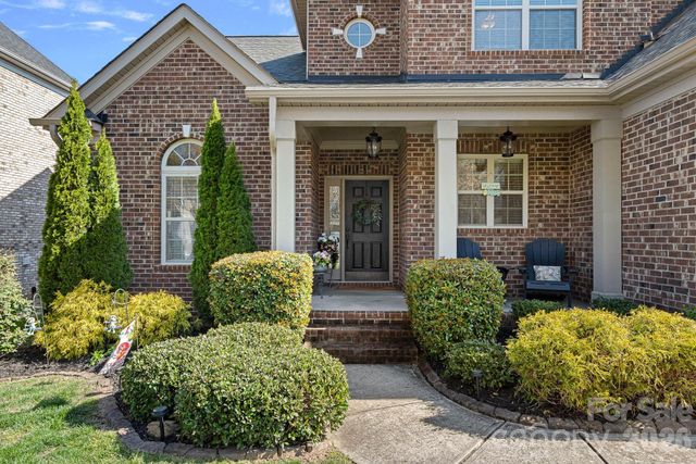 908 Five Leaf Lane, Waxhaw, NC 28173