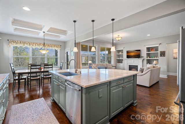 908 Five Leaf Lane, Waxhaw, NC 28173