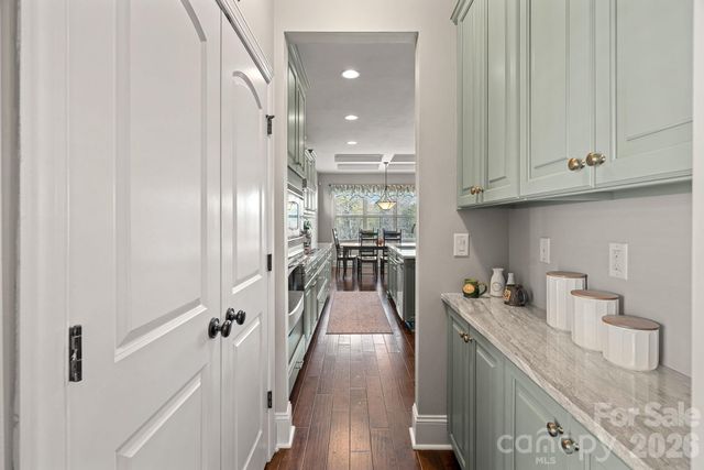 908 Five Leaf Lane, Waxhaw, NC 28173