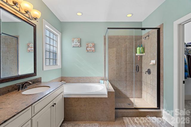 908 Five Leaf Lane, Waxhaw, NC 28173