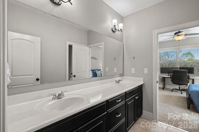 908 Five Leaf Lane, Waxhaw, NC 28173